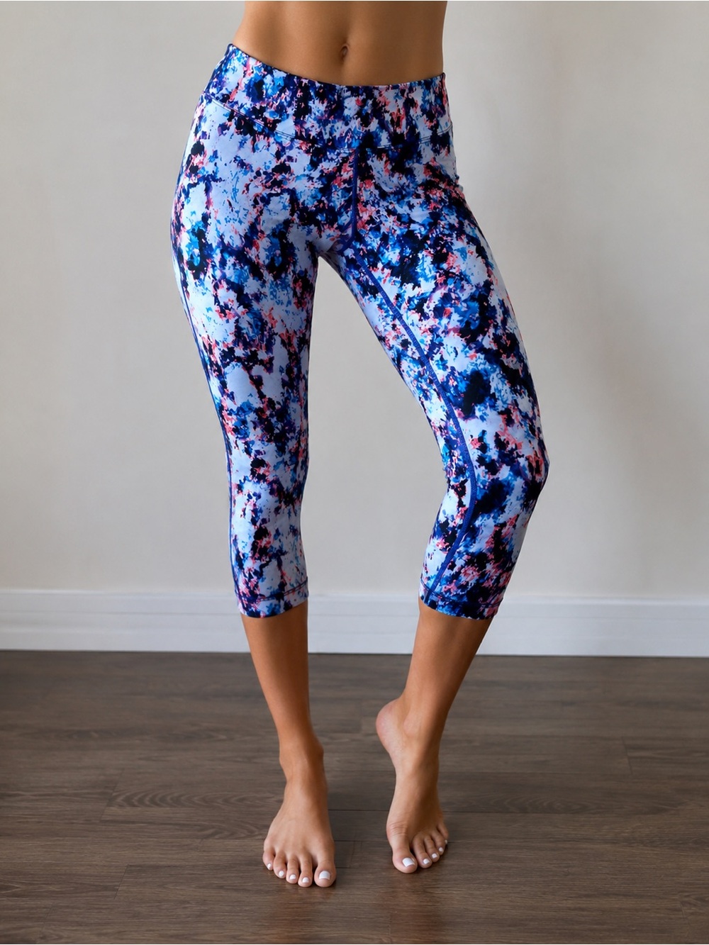 Calvin Klein Blue & Pink Abstract Floral Capri Leggings